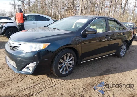 2012 Toyota Camry Xle z USA, uszkodzony, nr VIN 4T4BF1FK5CR204474